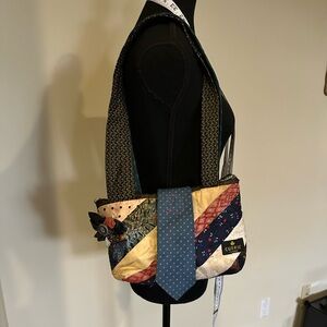 Tie purse